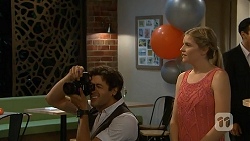 Rick Blaine, Amber Turner in Neighbours Episode 6875