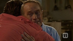 Brad Willis, Doug Willis in Neighbours Episode 6875