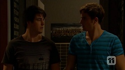 Chris Pappas, Kyle Canning in Neighbours Episode 6922