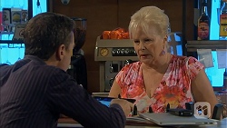 Paul Robinson, Sheila Canning in Neighbours Episode 6952