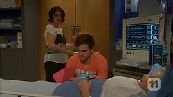 Naomi Canning, Kyle Canning, Sheila Canning in Neighbours Episode 7032