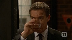 Paul Robinson in Neighbours Episode 7032