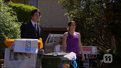 Chris Pappas, Naomi Canning in Neighbours Episode 7056