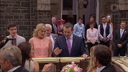 Bailey Turner, Paige Smith, Lauren Turner, Lou Carpenter, Toadie Rebecchi, Matt Turner, Chris Pappas, Susan Kennedy, Nate Kinski, Paul Robinson in Neighbours Episode 7083
