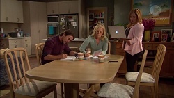 Brad Willis, Lauren Turner, Terese Willis in Neighbours Episode 7153