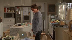 Brad Willis in Neighbours Episode 7202