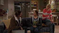 Brad Willis, Paige Smith, Lauren Turner in Neighbours Episode 7225