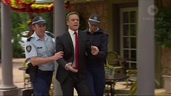 Paul Robinson in Neighbours Episode 7270