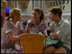 Amy Greenwood, Hannah Martin, Lance Wilkinson in Neighbours Episode 3050