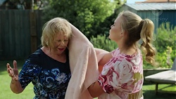 Sheila Canning, Xanthe Canning in Neighbours Episode 7528