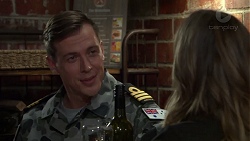 Roger Cross, Amy Williams in Neighbours Episode 7586