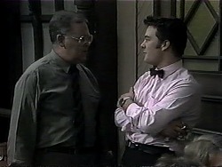 Harold Bishop, Matt Robinson in Neighbours Episode 