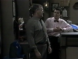 Harold Bishop, Matt Robinson in Neighbours Episode 