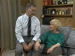 Harold Bishop, Madge Bishop in Neighbours Episode 1328