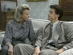 Helen Daniels, Paul Robinson in Neighbours Episode 