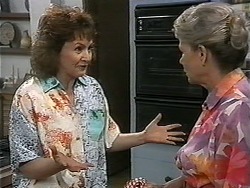 Pam Willis, Helen Daniels in Neighbours Episode 