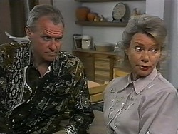 Jim Robinson, Helen Daniels in Neighbours Episode 