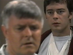 Tom Ramsay, Matt Robinson in Neighbours Episode 