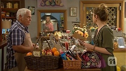 Lou Carpenter, Lauren Turner, Sonya Rebecchi in Neighbours Episode 6833