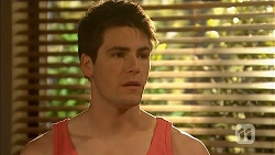 Chris Pappas in Neighbours Episode 6833