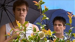 Kyle Canning, Chris Pappas in Neighbours Episode 