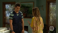 Chris Pappas, Sonya Rebecchi in Neighbours Episode 