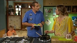 Nell Rebecchi, Toadie Rebecchi, Sonya Rebecchi in Neighbours Episode 