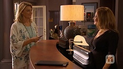 Kathy Carpenter, Terese Willis in Neighbours Episode 6841