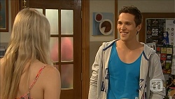 Amber Turner, Josh Willis in Neighbours Episode 