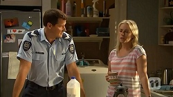 Matt Turner, Lauren Turner in Neighbours Episode 