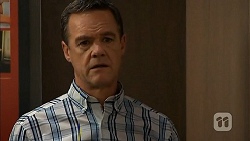 Paul Robinson in Neighbours Episode 