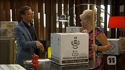 Paul Robinson, Sheila Canning in Neighbours Episode 