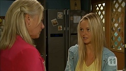 Lauren Turner, Lisa Tucker in Neighbours Episode 