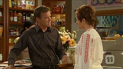 Paul Robinson, Susan Kennedy in Neighbours Episode 6858