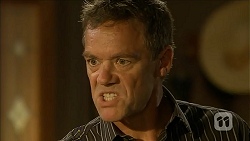 Paul Robinson in Neighbours Episode 