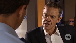 Matt Turner, Paul Robinson in Neighbours Episode 6861