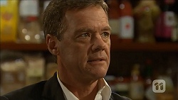 Paul Robinson in Neighbours Episode 