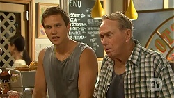 Josh Willis, Doug Willis in Neighbours Episode 