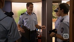 Matt Robinson in Neighbours Episode 