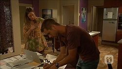 Sonya Rebecchi, Mark Brennan in Neighbours Episode 6872