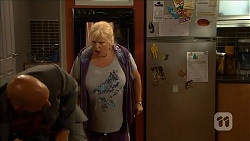 Norm Symmonds, Sheila Canning in Neighbours Episode 6872