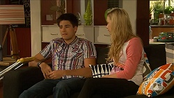 Chris Pappas, Georgia Brooks in Neighbours Episode 6873