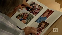 Doug Willis in Neighbours Episode 