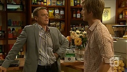 Paul Robinson, Daniel Robinson in Neighbours Episode 