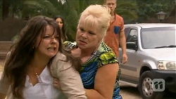 Polly Tranner, Sheila Canning in Neighbours Episode 6881
