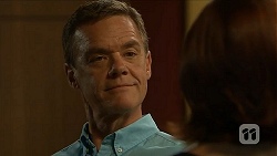 Paul Robinson, Naomi Canning in Neighbours Episode 