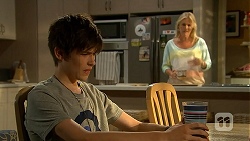 Bailey Turner, Lauren Turner in Neighbours Episode 