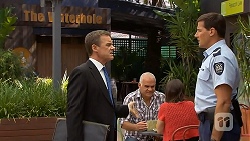 Paul Robinson, Matt Turner in Neighbours Episode 