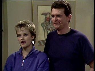 Daphne Lawrence, Des Clarke in Neighbours Episode 0293