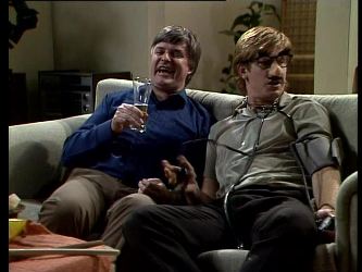 Tom Ramsay, Clive Gibbons in Neighbours Episode 0293